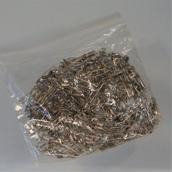 Lot Of Safety Pins Pack 300+  Count Assorted Sizes - Picture 4 of 4